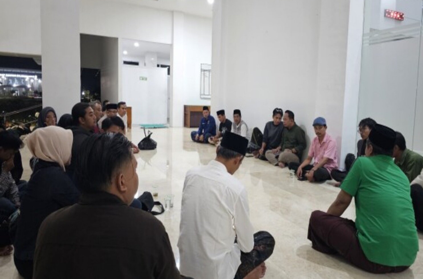 Jurnalis Bojonegoro Gelar Doa Bersama untuk 5 Wartawan yang Hilang di Selat Sunda