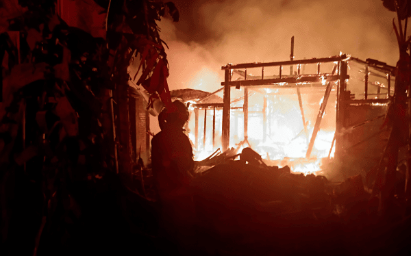 Tiga Rumah di Desa Dander Bojonegoro Terbakar, Ini Kronologi dan Dugaan Penyebabnya